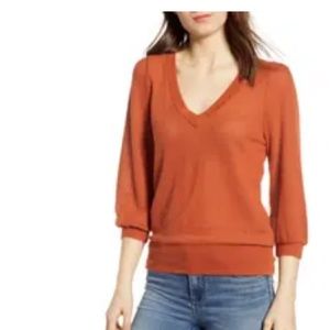 Socialite v-neck waffle sweater small in orange/ Tobacco
